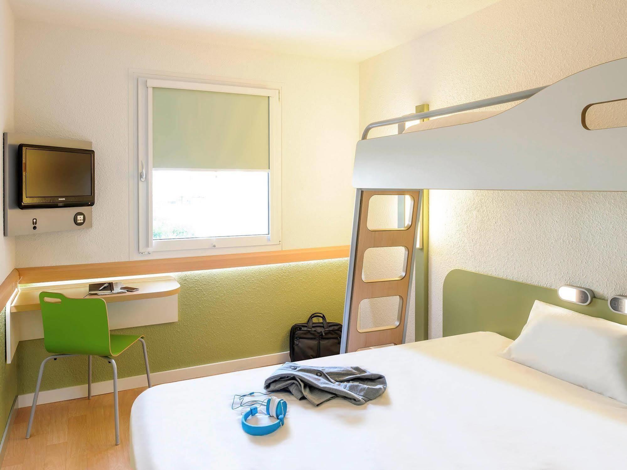 Ibis Budget Issoire Exterior foto